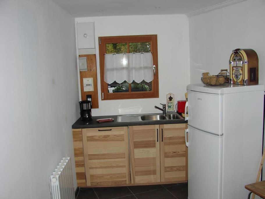 Authentique Maison De Pecheur Entre-terre & Avec Un Poele A Bois A Disposition Holiday home Saint-Valery-sur-Somme