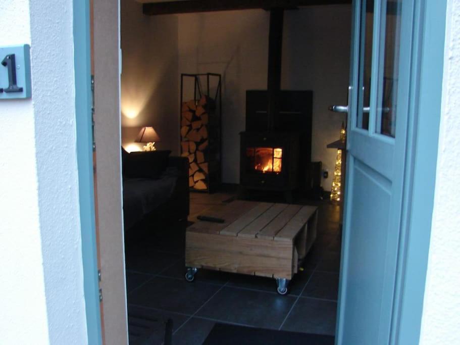 Authentique Maison De Pecheur Entre-terre & Avec Un Poele A Bois A Disposition