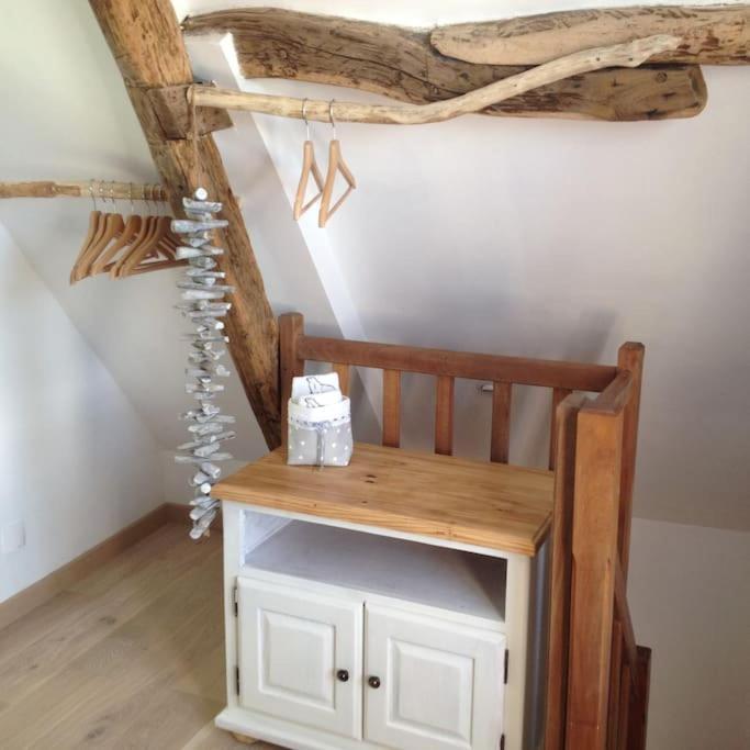 Authentique Maison De Pecheur Entre-terre & Avec Un Poele A Bois A Disposition